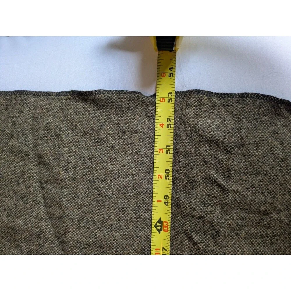 Vintage Made in USA Woolrich Rugged Outdoorwear Camp Tweed Throw Blanket 53x53